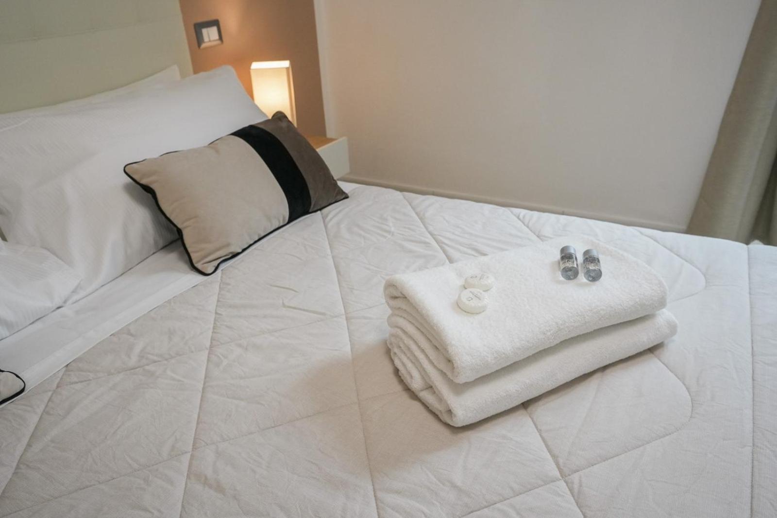 Luxury Rooms Paoli 19 Каляри Стая снимка